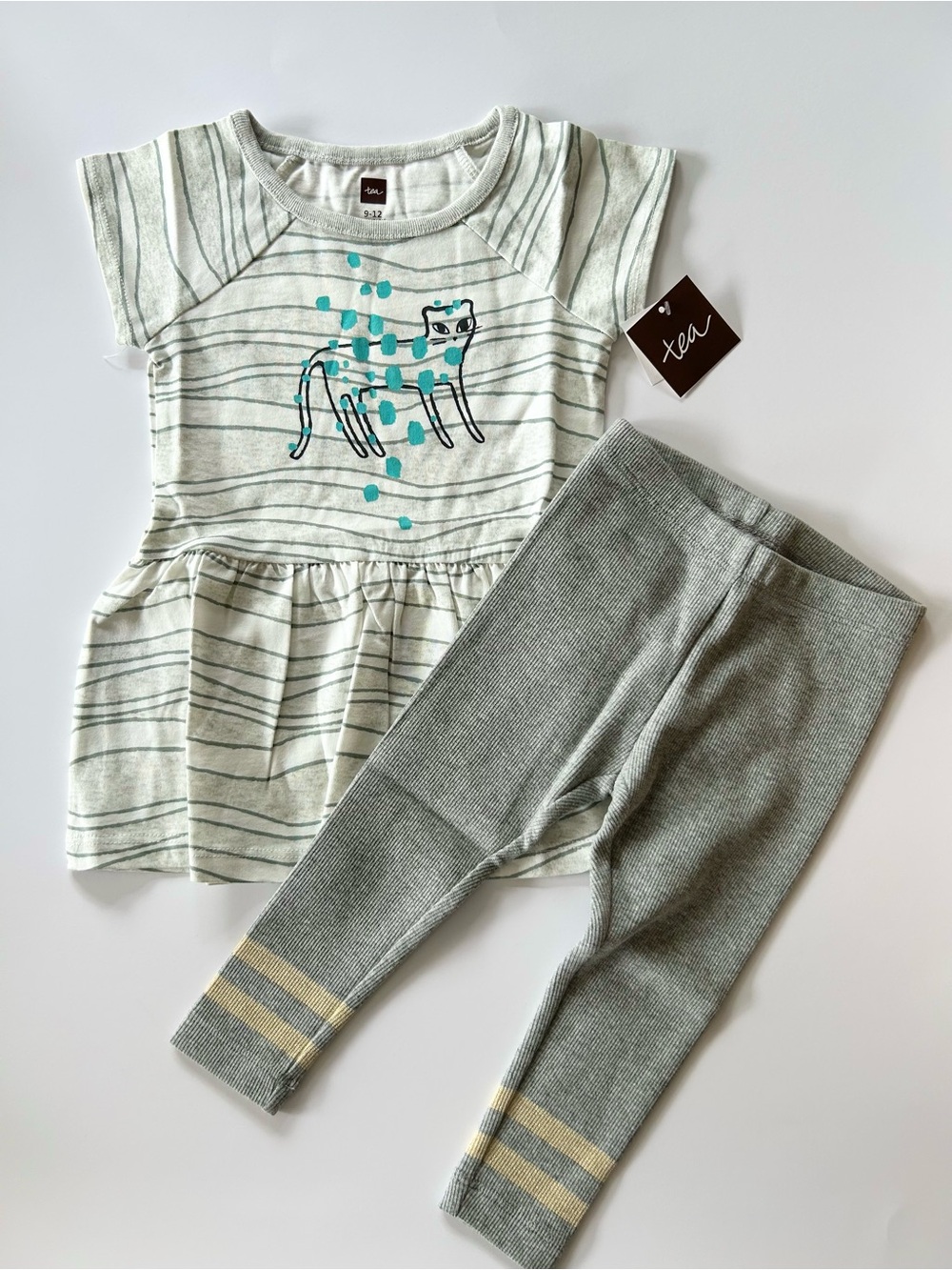 Bundle Two New Tea Collection Gray Cat Dress/Sparkle Gray Gold Legging 9-12 Mo.